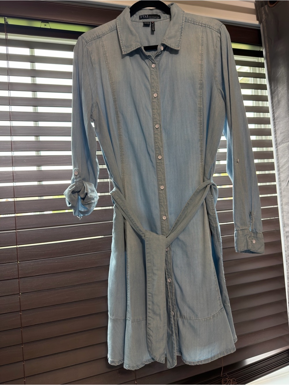 Sz 12⭐️Like New FDJ 💯% Lyocell Denim Belted Shirt Dress Ruffle Hem. PTP 22”